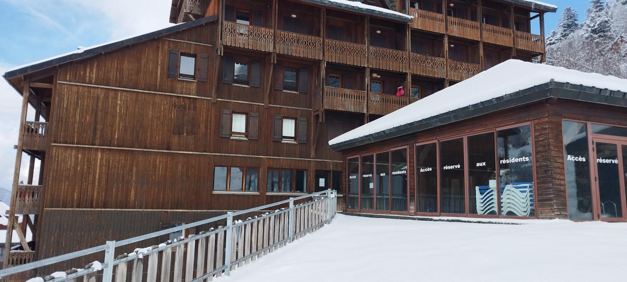 Pied des pistes, pleine nature Ustou Extérieur photo